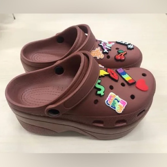 Chunky platform ankle strap or slip on cut out holes sandal clogs - Picture 2 of 5